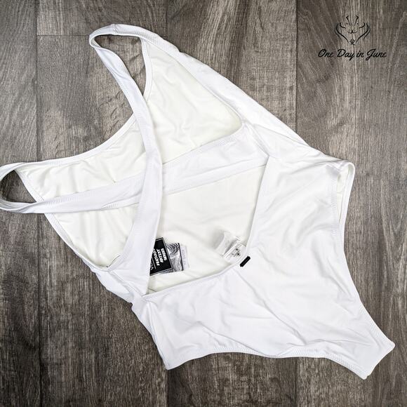 Volcom Juniors Fresh Ink One Piece Size XL - Picture 3 of 3